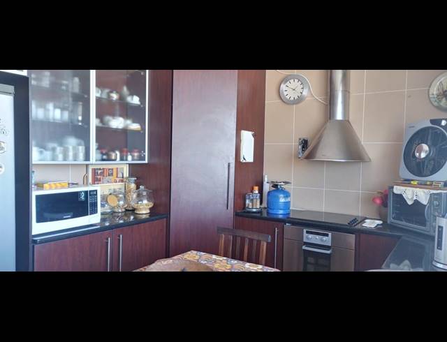 3 BEDROOM APARTMENT FOR SALE IN ARCON PARK
